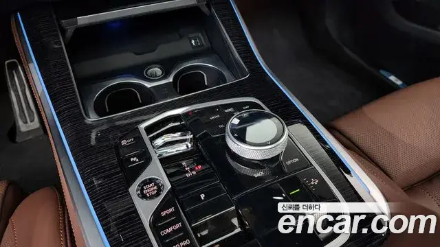BMW X5 2025 — ფოტო 23/38