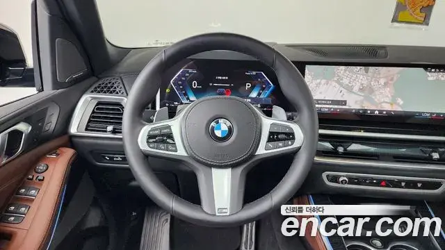 BMW X5 2025 — ფოტო 37/38