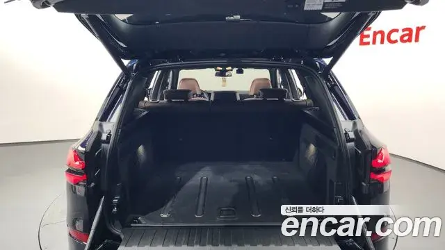 BMW X5 2025 — ფოტო 38/38