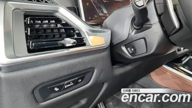 BMW X5 2025 — ფოტო 27/38