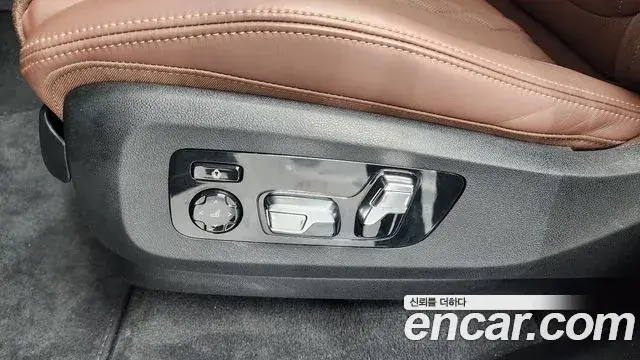 BMW X5 2025 — ფოტო 36/38