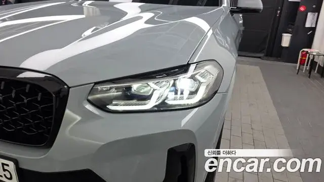 BMW X4 2024 — Şəkil 17/31