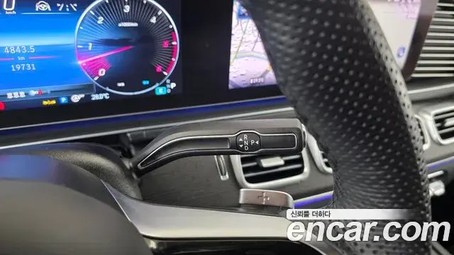 Mercedes-Benz GLE-Class 2023 — ფოტო 26/36