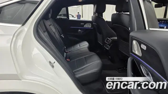 Mercedes-Benz GLE-Class 2023 — ფოტო 32/36