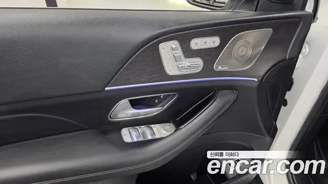 Mercedes-Benz GLE-Class 2023 — ფოტო 15/36