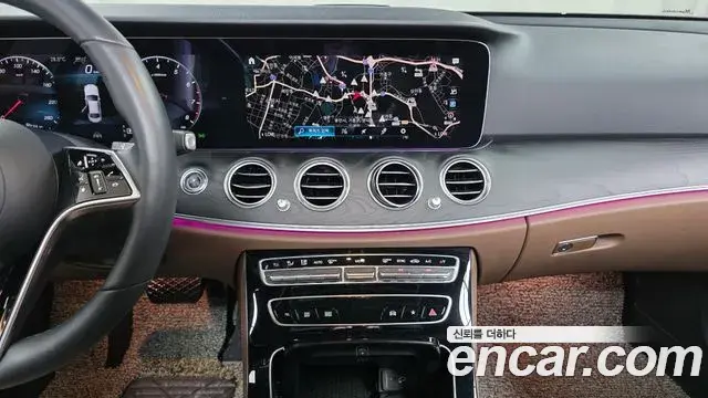 Mercedes-Benz E-Class 2022 — Фото 13/20