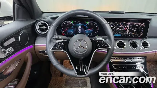 Mercedes-Benz E-Class 2022 — Фото 14/20