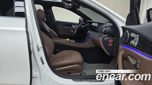 Mercedes-Benz E-Class 2022 — Şəkil 9/30
