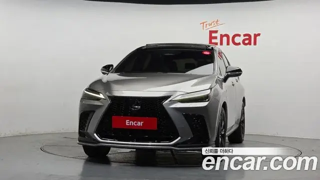 Lexus NX450h+ 2024 — Фото 2/20