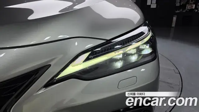 Lexus NX450h+ 2024 — Photo 6/34