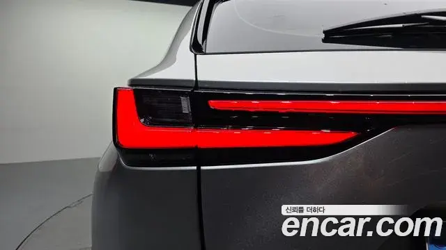 Lexus NX450h+ 2024 — Photo 31/34