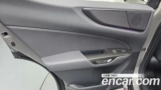 Lexus NX450h+ 2024 — Photo 26/34