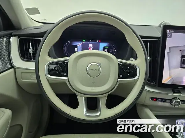 Volvo XC60 2025 — ფოტო 3/20