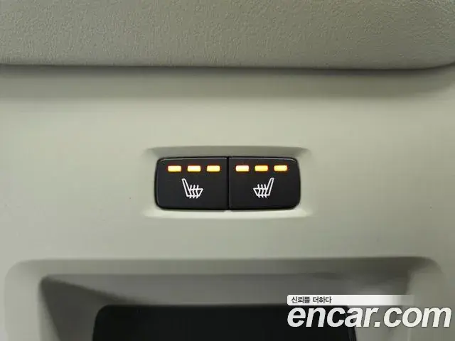 Volvo XC60 2025 — ფოტო 6/20