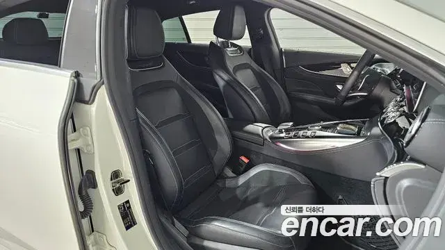 Mercedes-Benz AMG GT 2020 — Şəkil 2/35