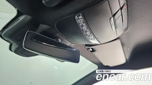 Mercedes-Benz AMG GT 2020 — Şəkil 18/35