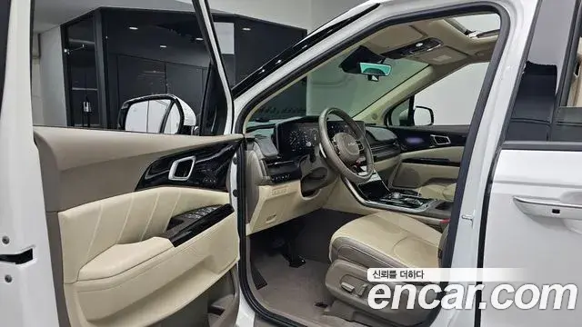 Kia Carnival 2022 — Фото 10/20
