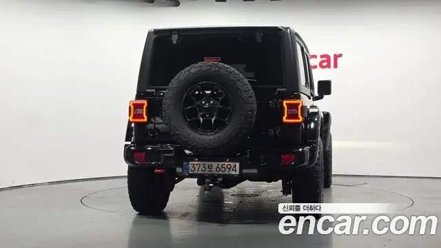 Jeep Wrangler 2025 — Şəkil 8/20