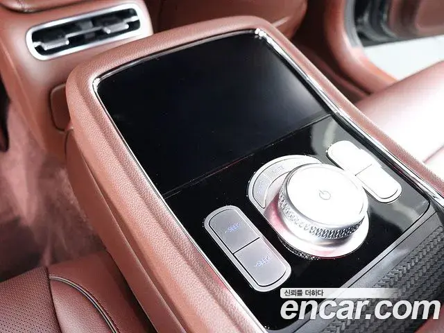Genesis G90 2022 — ფოტო 2/20