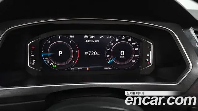 Volkswagen Tiguan 2023 — ფოტო 19/31