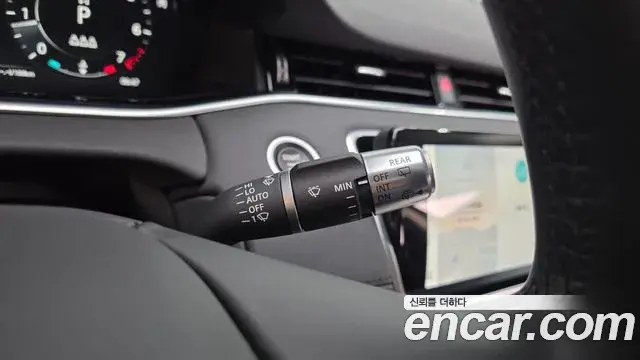 Land Rover Range Rover Evoque 2022 — Şəkil 26/36