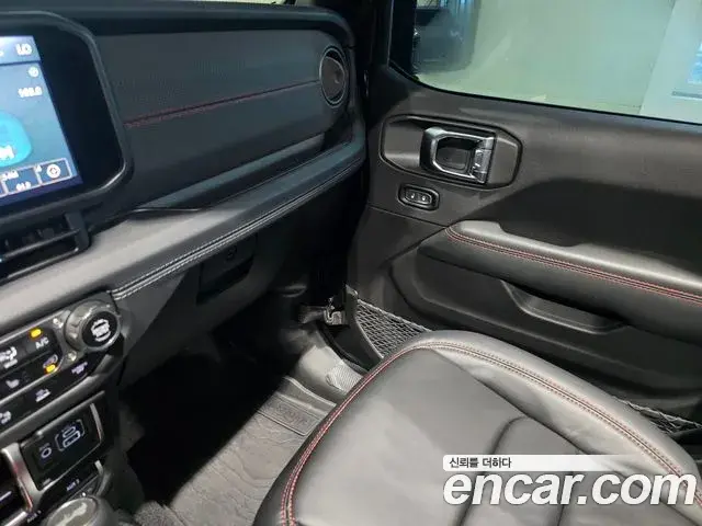 Jeep Wrangler 2025 — Photo 3/20