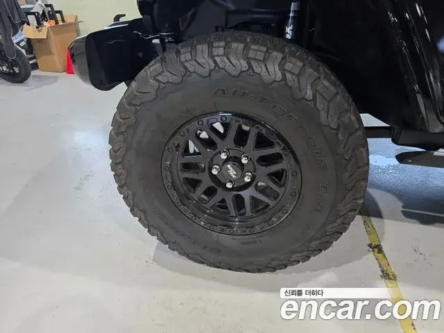 Jeep Wrangler 2025 — Photo 7/20