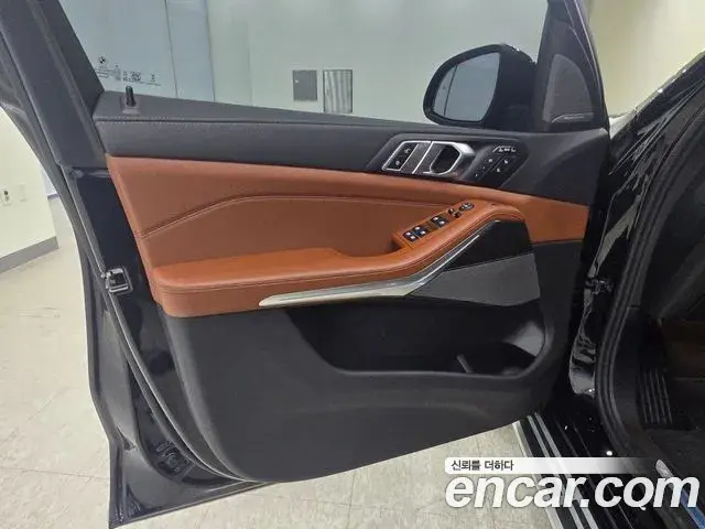 BMW X7 2025 — Photo 13/20