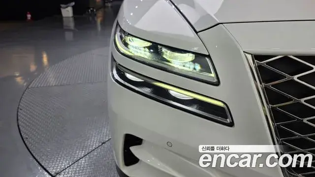 Genesis GV80 2020 — ფოტო 15/40
