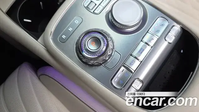 Genesis G90 2024 — Photo 19/46
