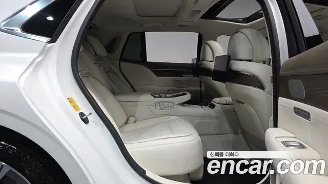 Genesis G90 2024 — Photo 9/46
