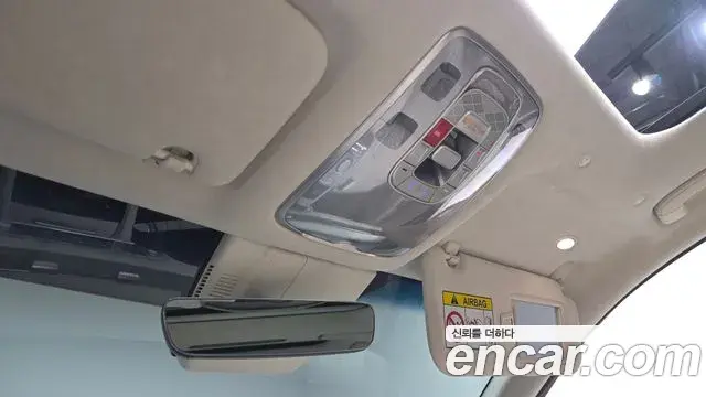 Genesis G90 2024 — Photo 32/46