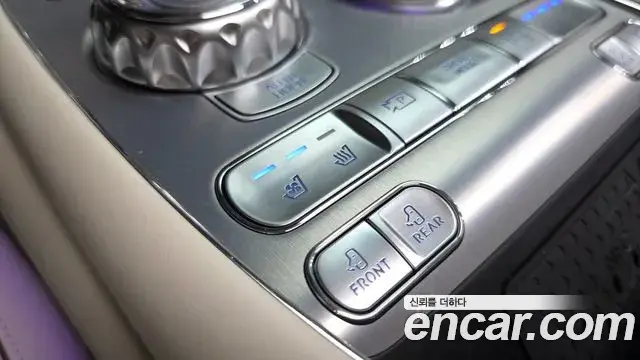 Genesis G90 2024 — Photo 44/46