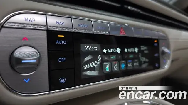 Genesis G90 2024 — Photo 31/46