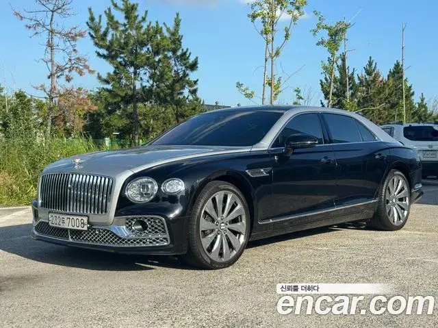 Bentley Flying Spur 2021 — Photo 7/20