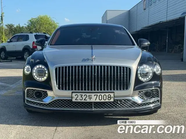 Bentley Flying Spur 2021 — Photo 18/20