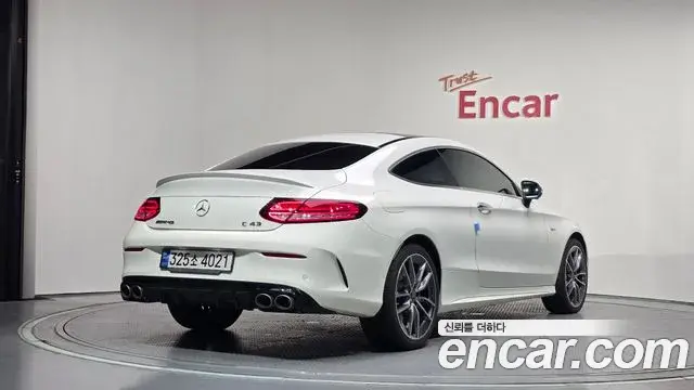 Mercedes-Benz C-Class 2021 — ფოტო 1/35