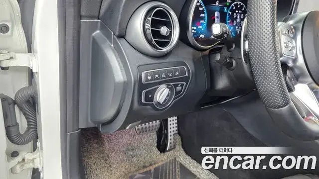 Mercedes-Benz C-Class 2021 — ფოტო 19/35