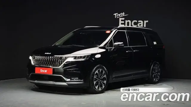 Kia Carnival 2023 — Фото 1/20