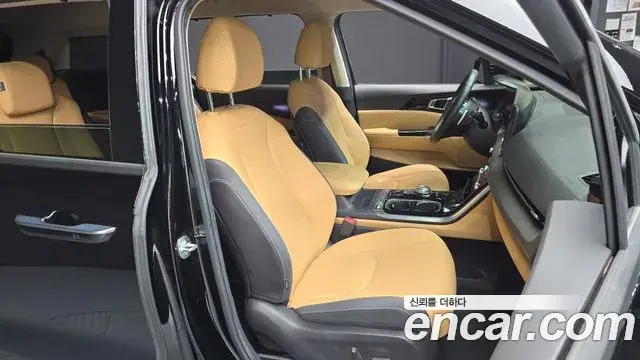 Kia Carnival 2023 — Фото 11/20