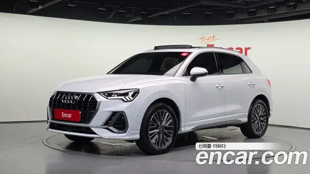 Audi Q3 2022 — Фото 1/20