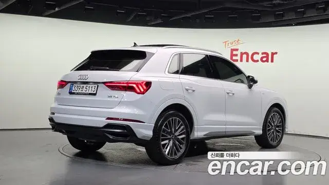 Audi Q3 2022 — Фото 2/20