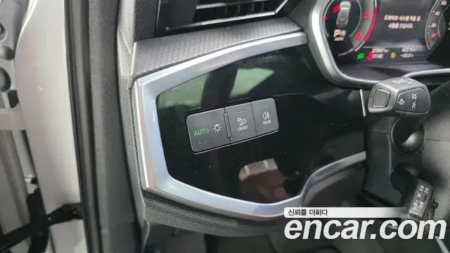 Audi Q3 2022 — Фото 17/20