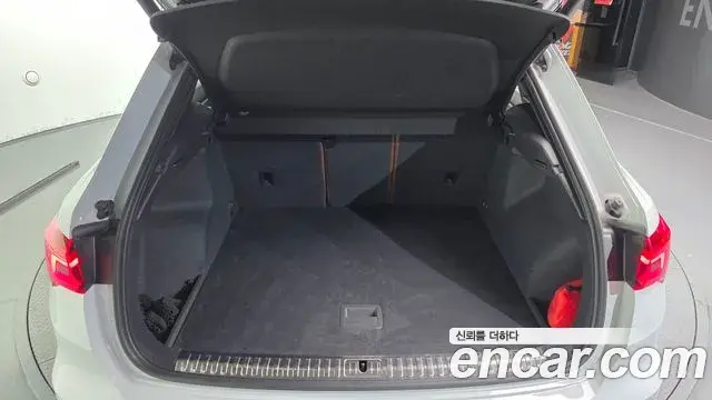 Audi Q3 2022 — ფოტო 30/30