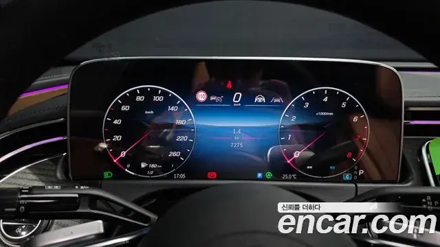 Mercedes-Benz E-Class 2025 — ფოტო 7/30