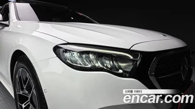 Mercedes-Benz E-Class 2025 — ფოტო 8/30