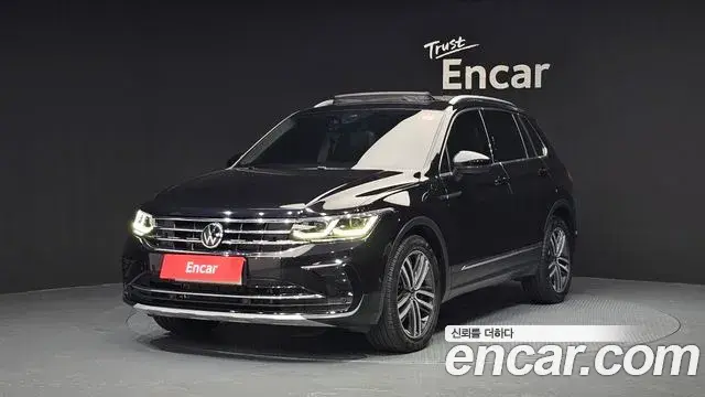 Volkswagen Tiguan 2021 — ფოტო 22/32