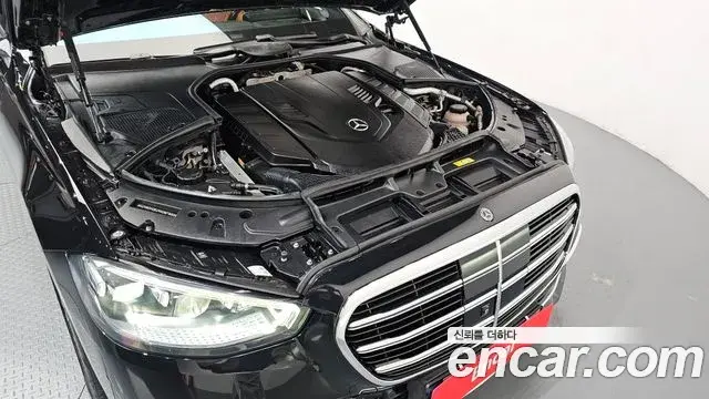 Mercedes-Benz S-Class 2021 — ფოტო 15/20