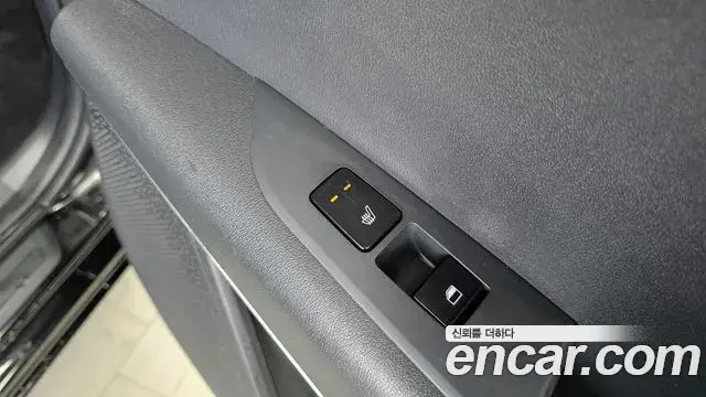 Kia Niro 2022 — Фото 16/20