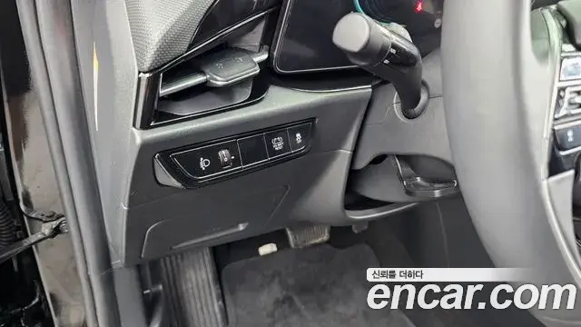 Kia Niro 2022 — Фото 18/20